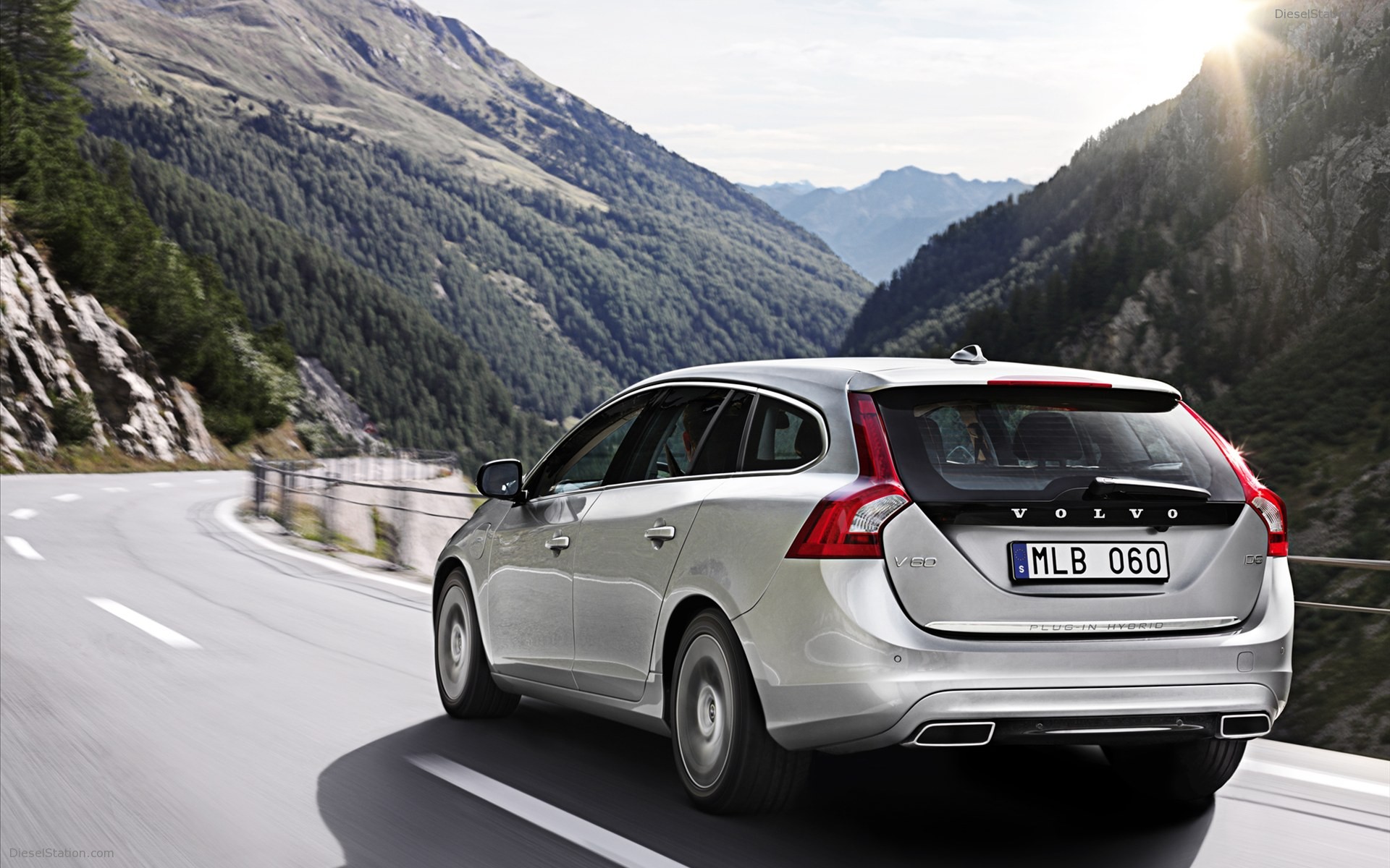 Volvo V60 Plug-in Hybrid 2013
