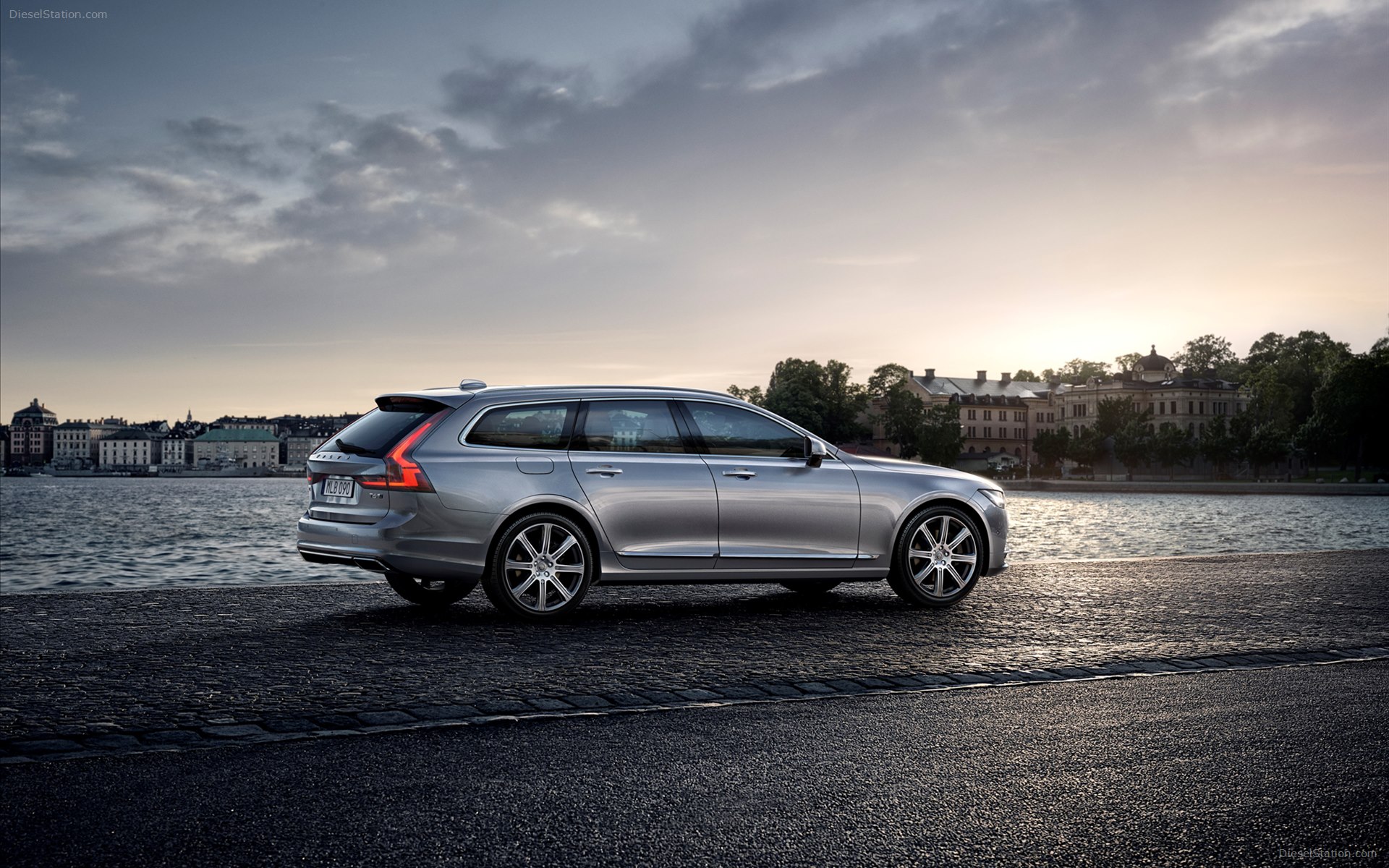 Volvo V90 Estate 2017