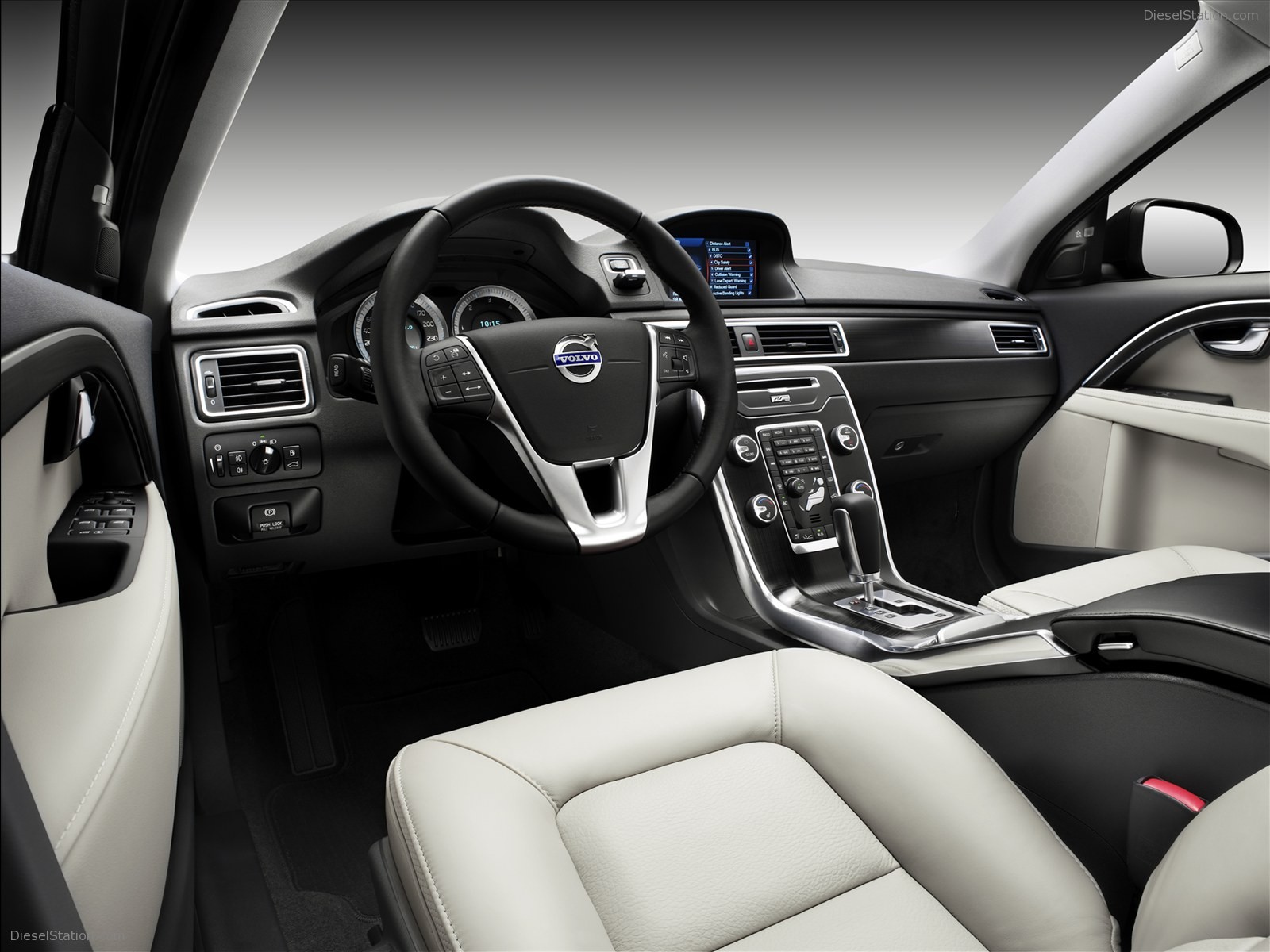 Volvo XC70 2012