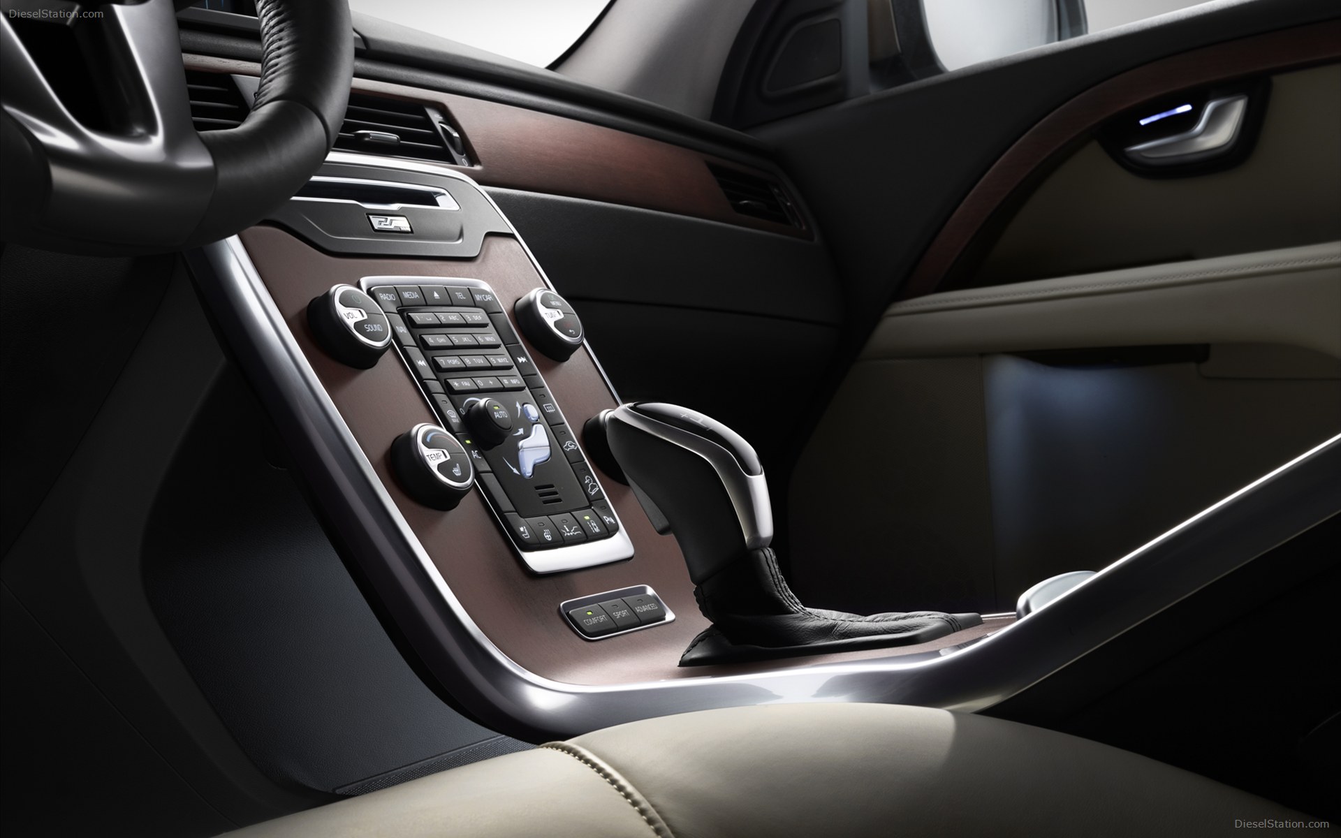 Volvo XC70 2014