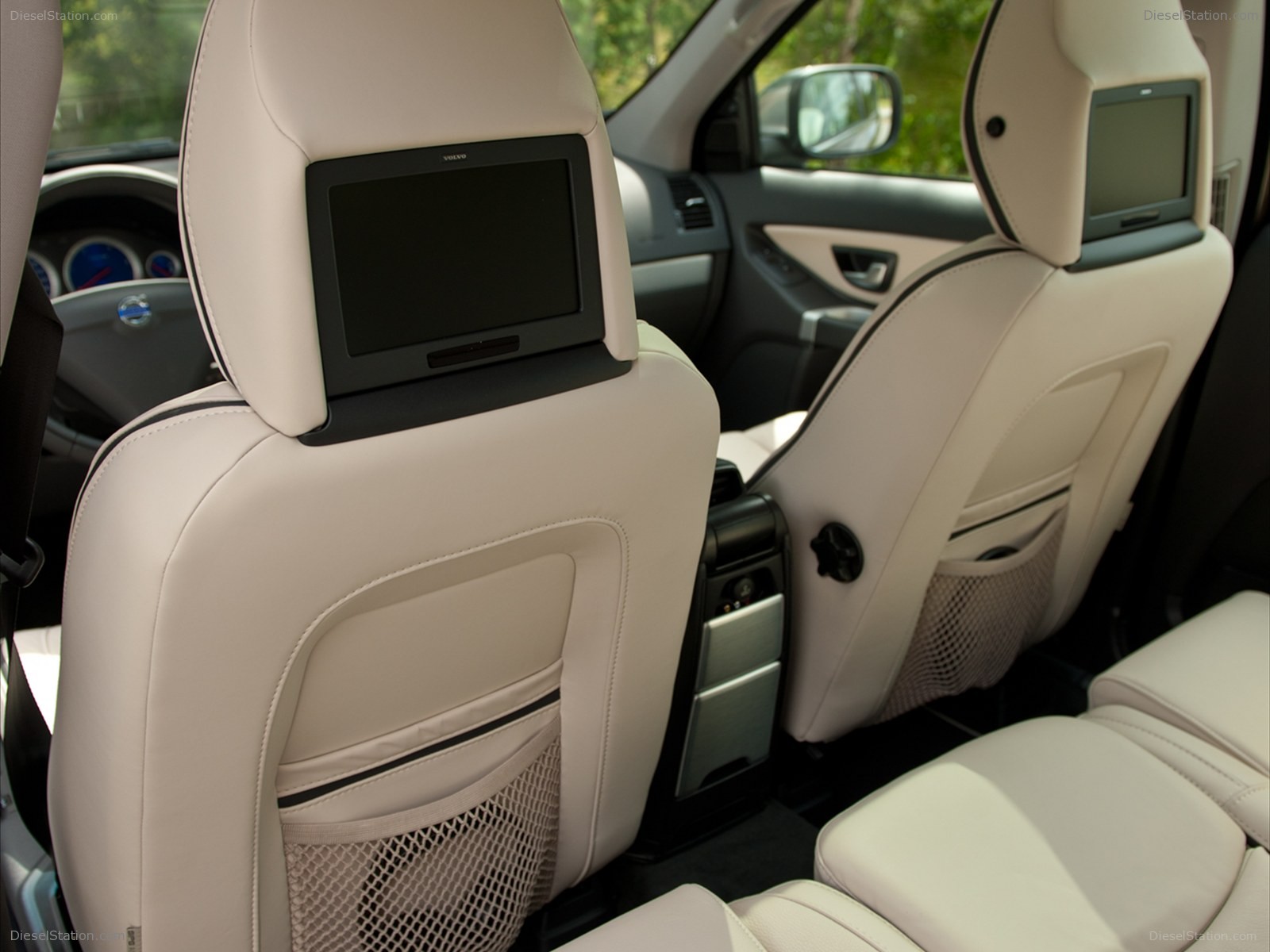 Volvo XC90 2012