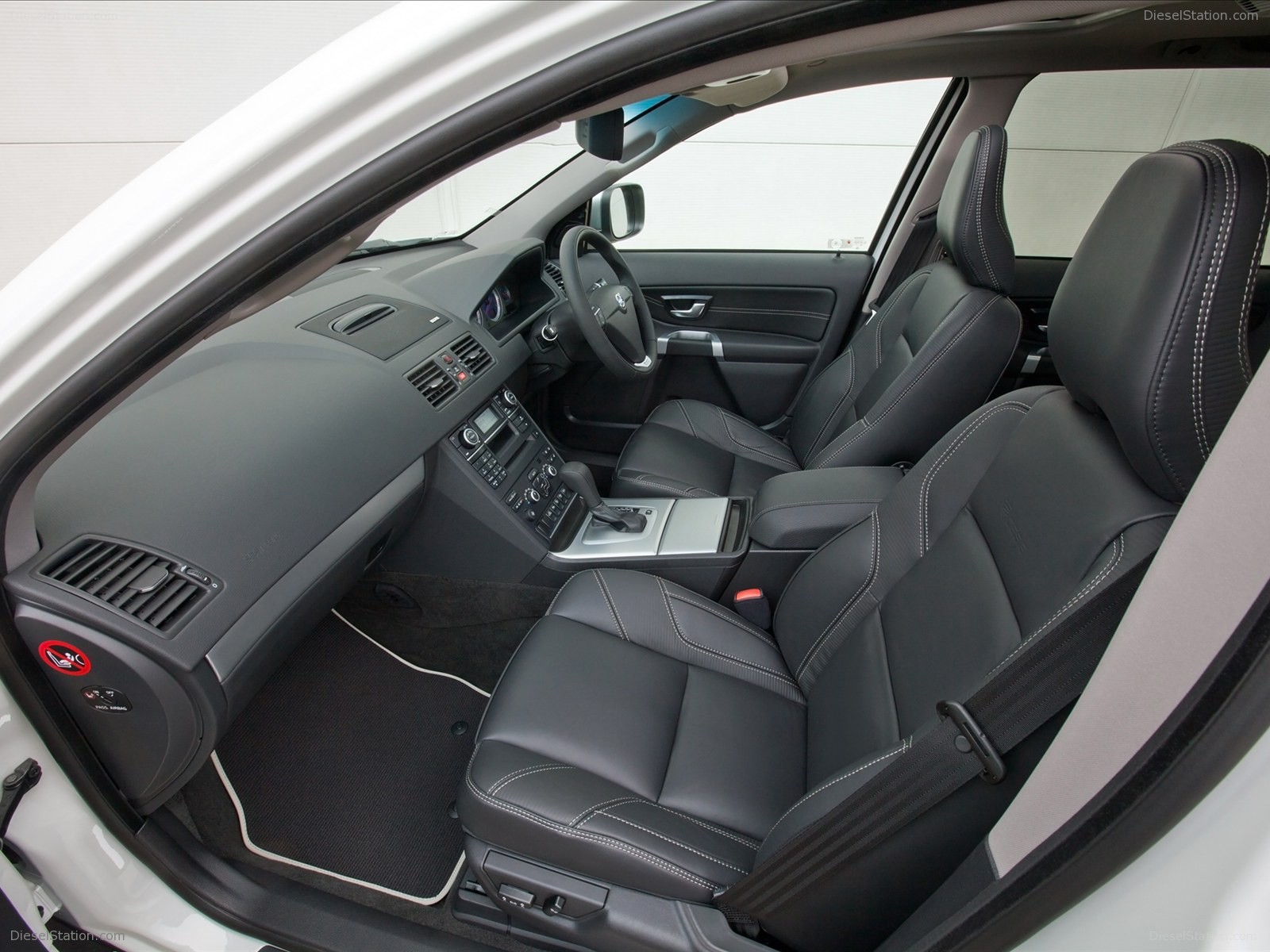 Volvo XC90 2012