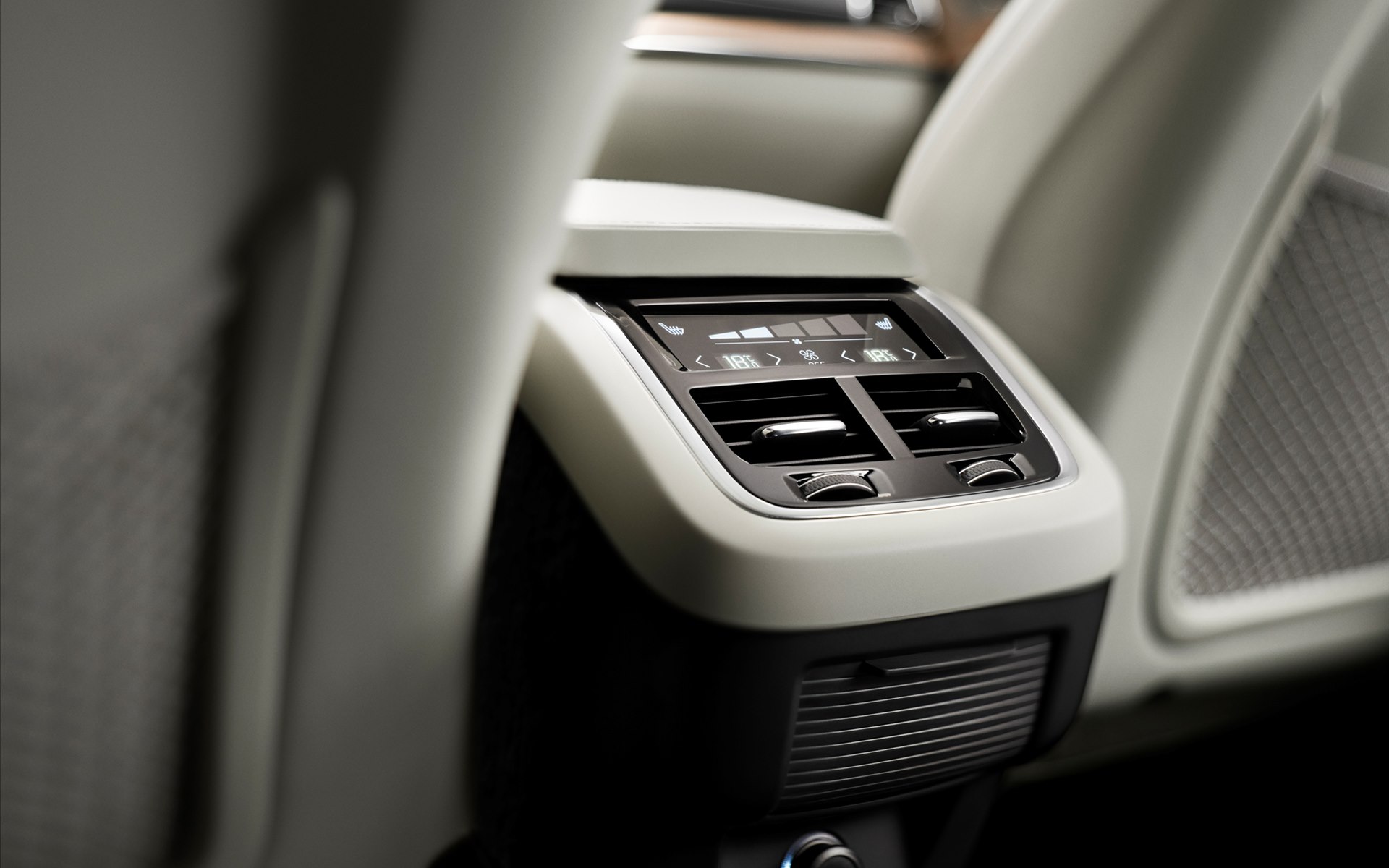 Volvo XC90 2015