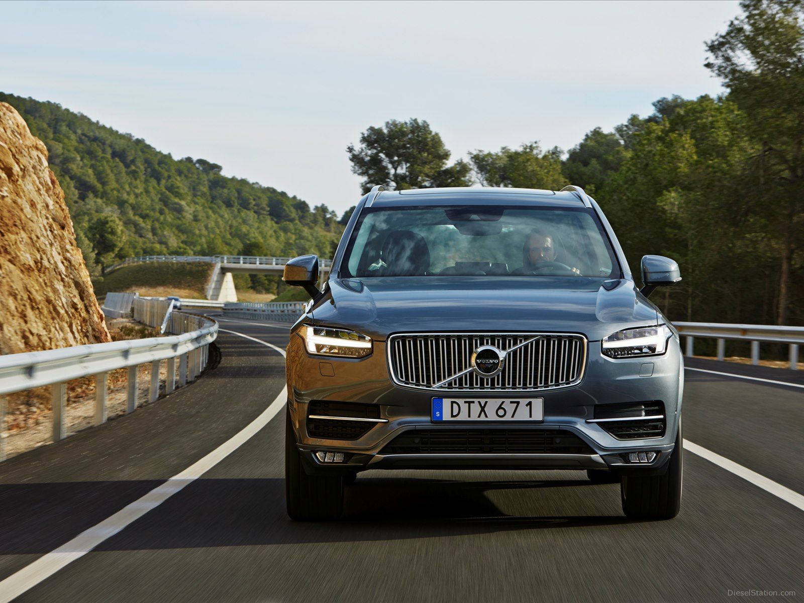 Volvo XC90 2016