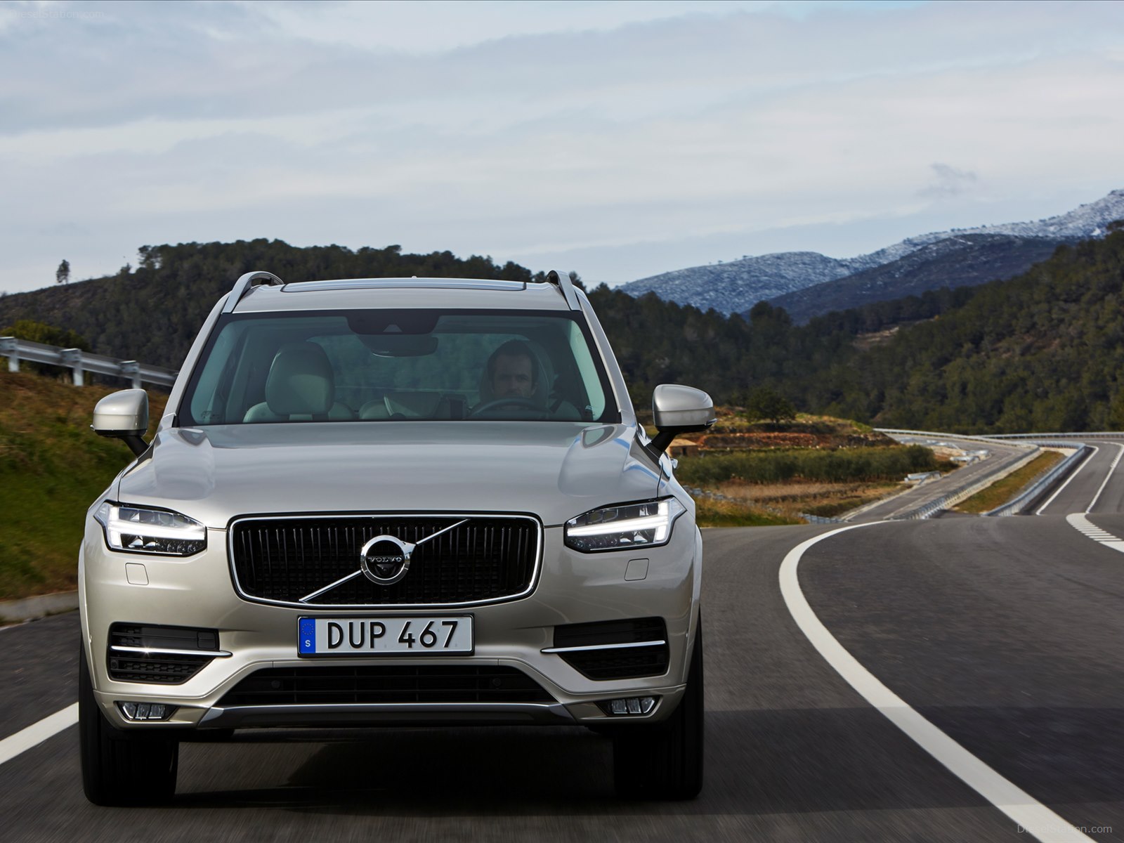 Volvo XC90 2016