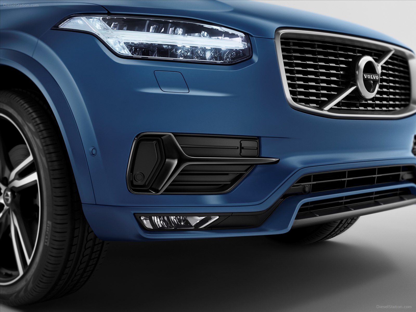 Volvo XC90 R-Design 2015