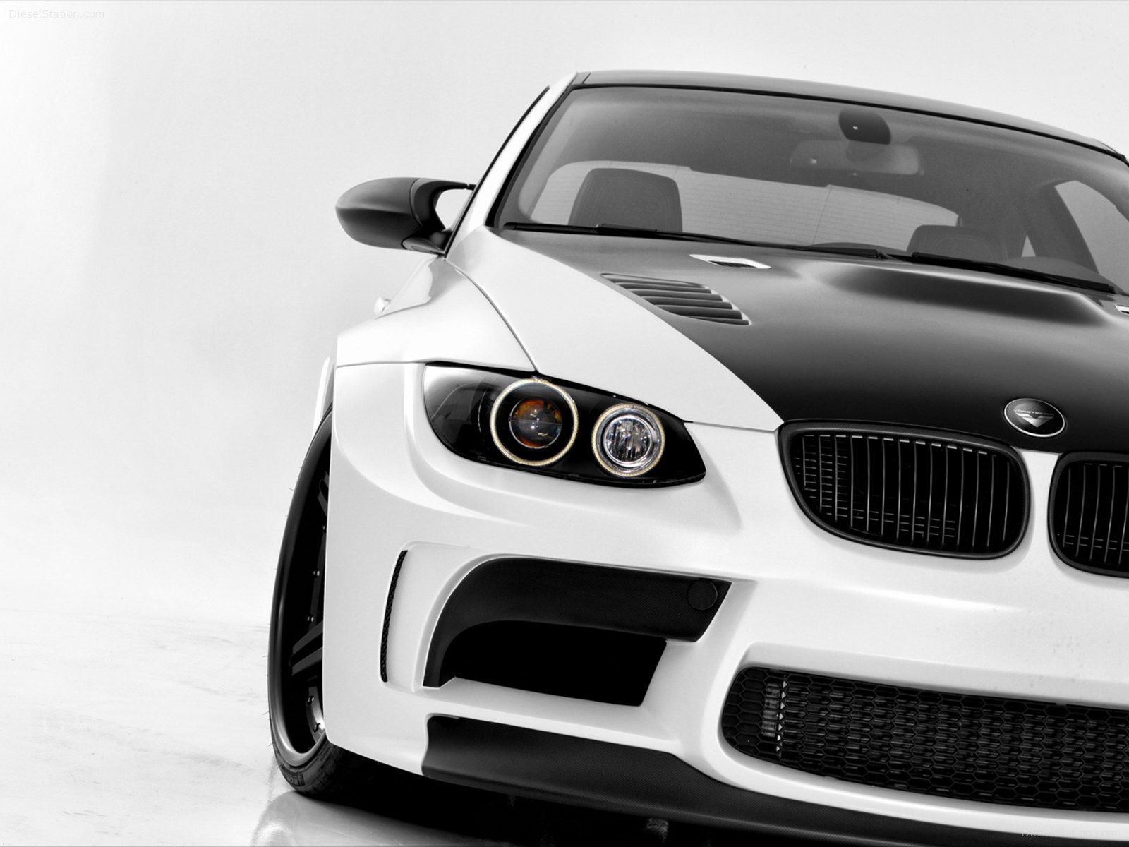 Vorsteiner BMW Limited Edition GTRS 5 Wide Body 2012