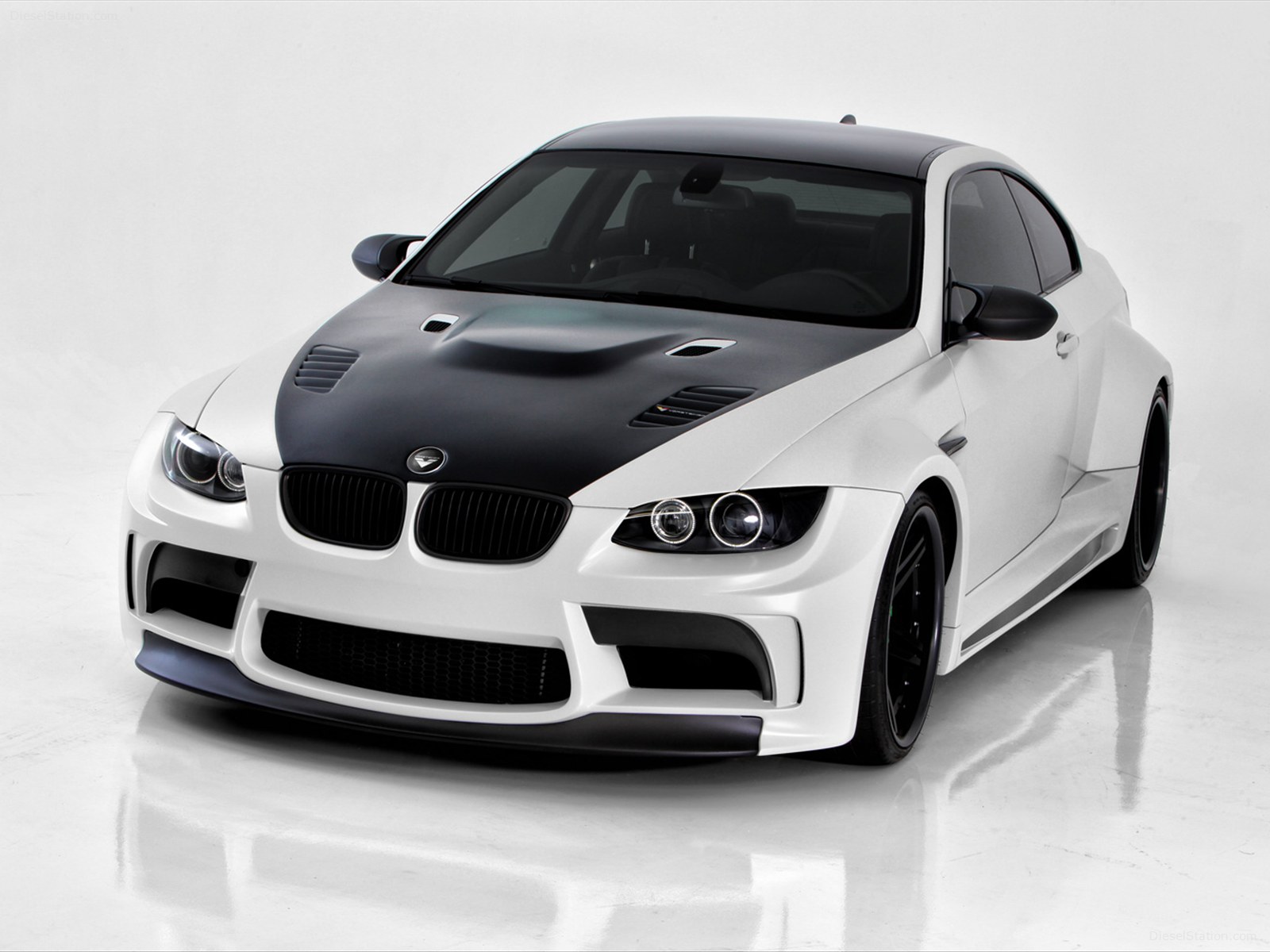 Vorsteiner BMW Limited Edition GTRS 5 Wide Body 2012 Vorsteiner BMW Limited Edition GTRS 5 Wide Body 2012