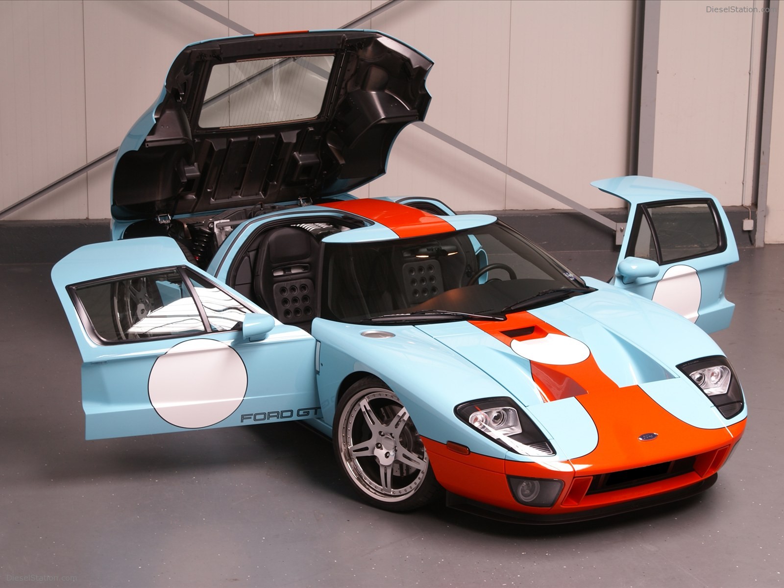 Wheelsandmore Ford GT 2011