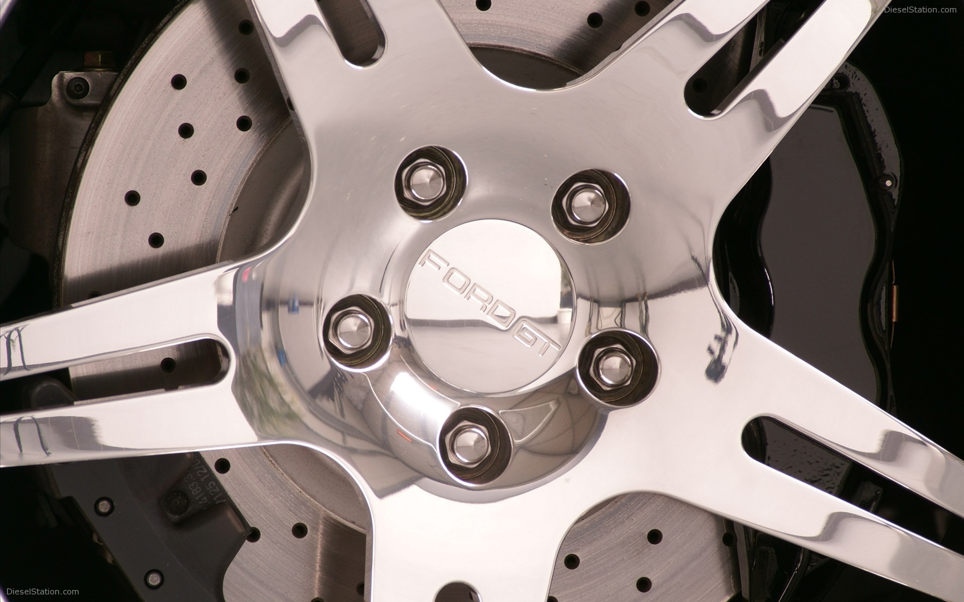 Wheelsandmore Ford GT 2011