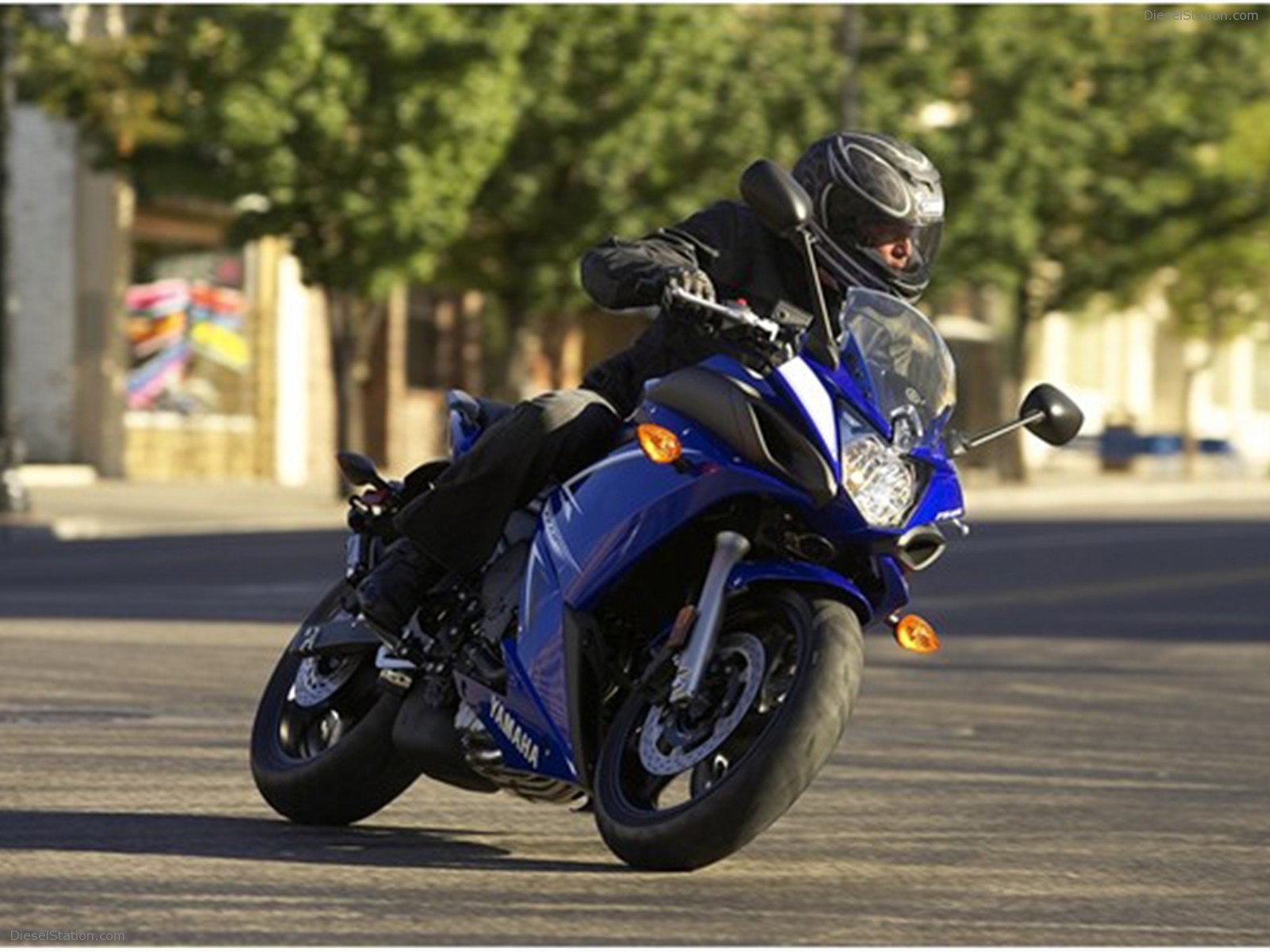 2009 Yamaha FZ6R