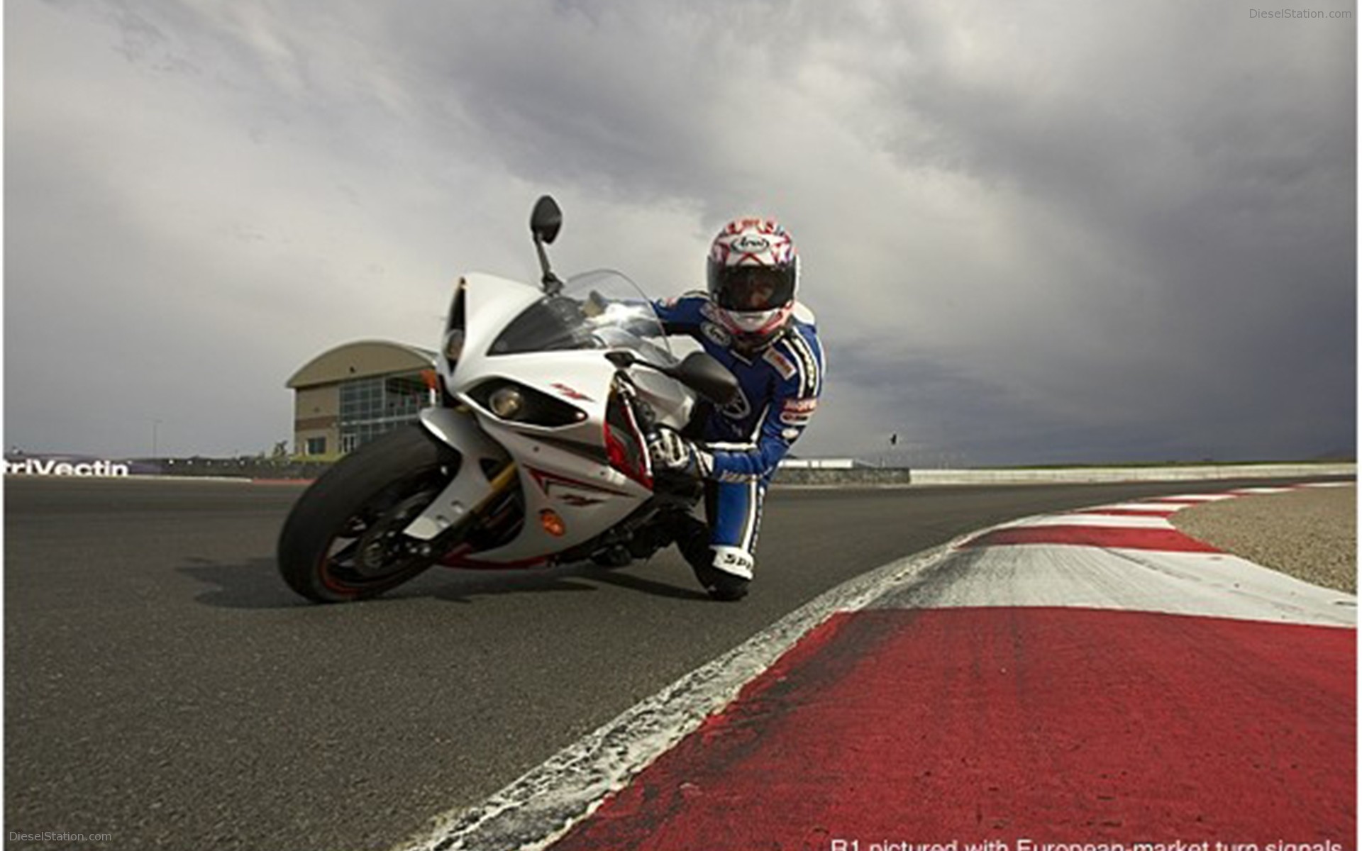 2009 Yamaha YZF R1