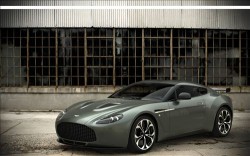 Aston Martin V12 Zagato 2012