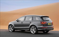 Audi Q7 V12 2010