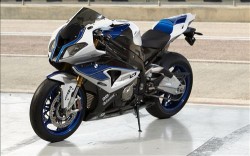 BMW HP4 2013