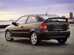 Holden Astra (2000)