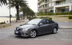 HOLDEN Series II Cruze SRi-V 2011