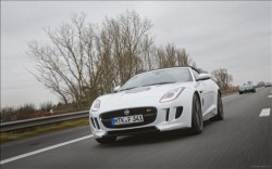 Jaguar F TYPE V8 S Sports Car 2013