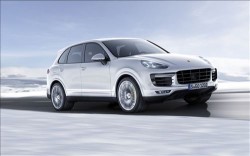 Porsche Cayenne Turbo S 2016