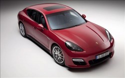 Porsche Panamera GTS 2012