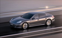 Porsche Panamera Turbo S 2011