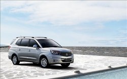 SsangYong Rodius MPV 2014